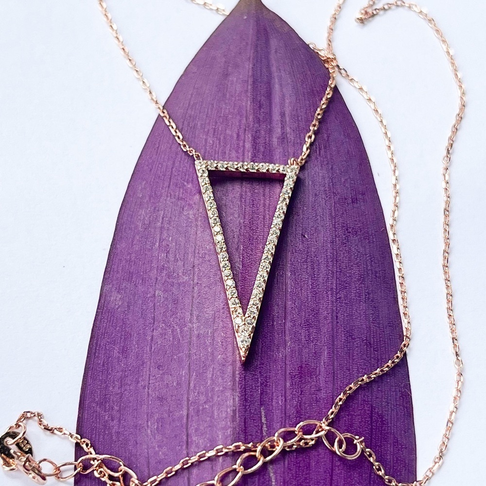 NWOT STERLING SILVER ROSE GOLD PLATED CZ TRIANGLE OUTLINE NECKLACE 16"+2